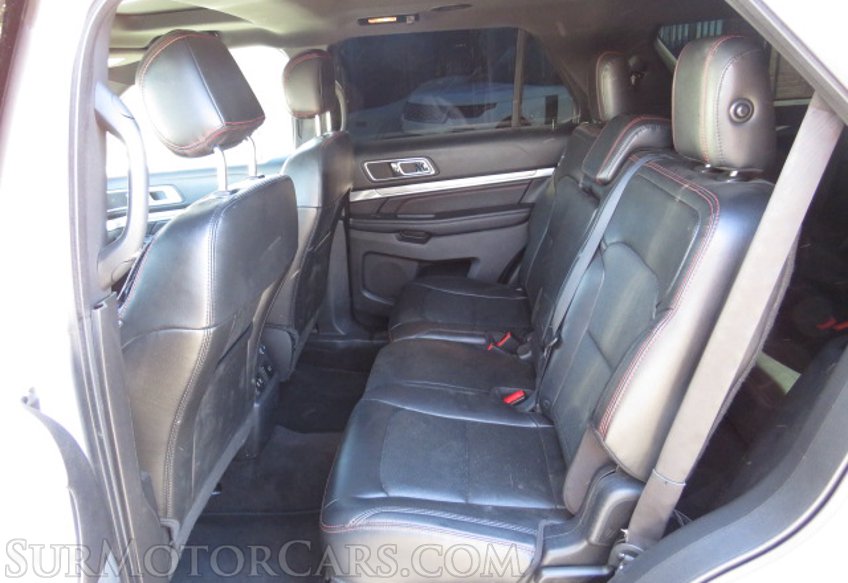 2017 Ford Explorer - Image 29