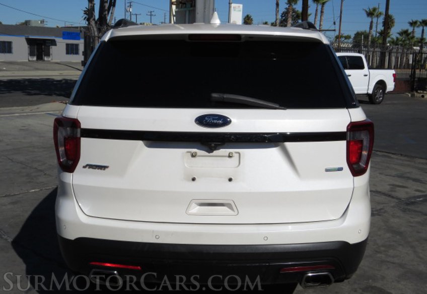 2017 Ford Explorer - Image 10