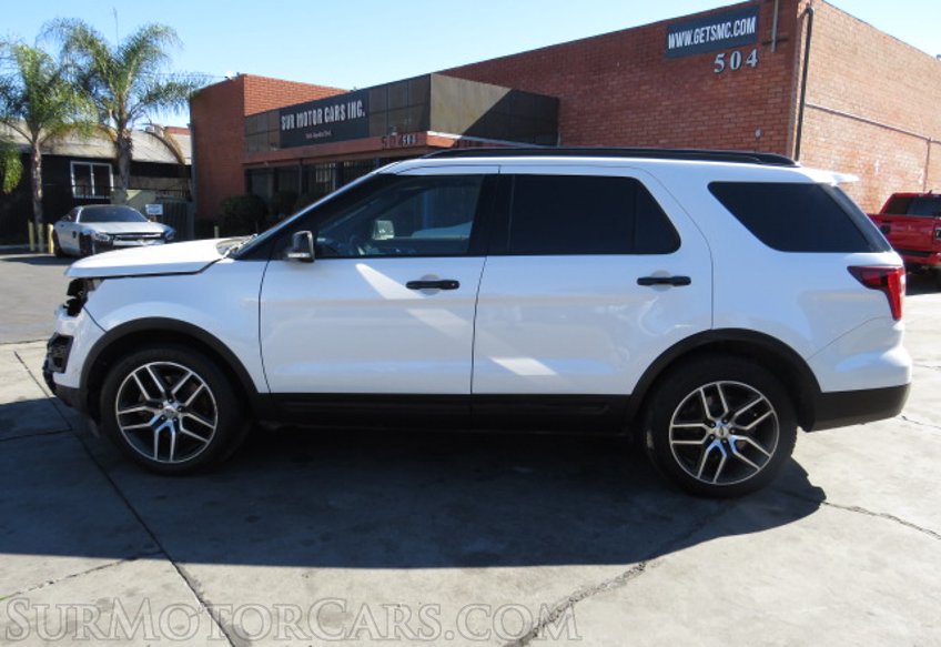 2017 Ford Explorer - Image 12
