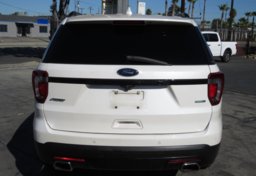 2017 Ford Explorer - Image 10