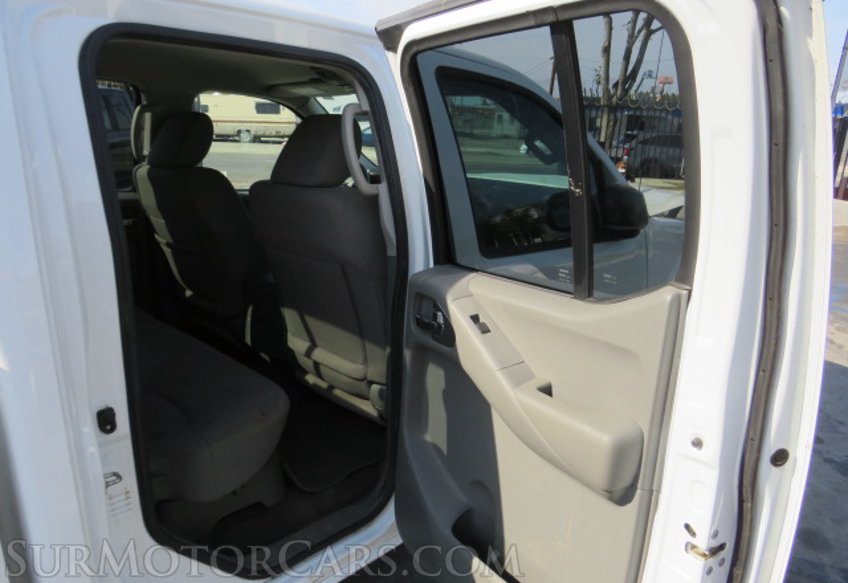 2019 Nissan Frontier - Image 27