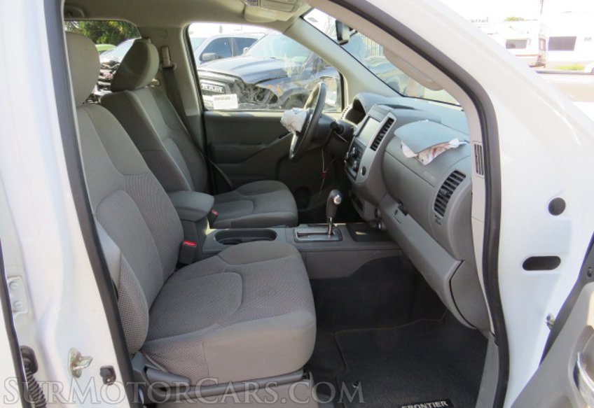 2019 Nissan Frontier - Image 24