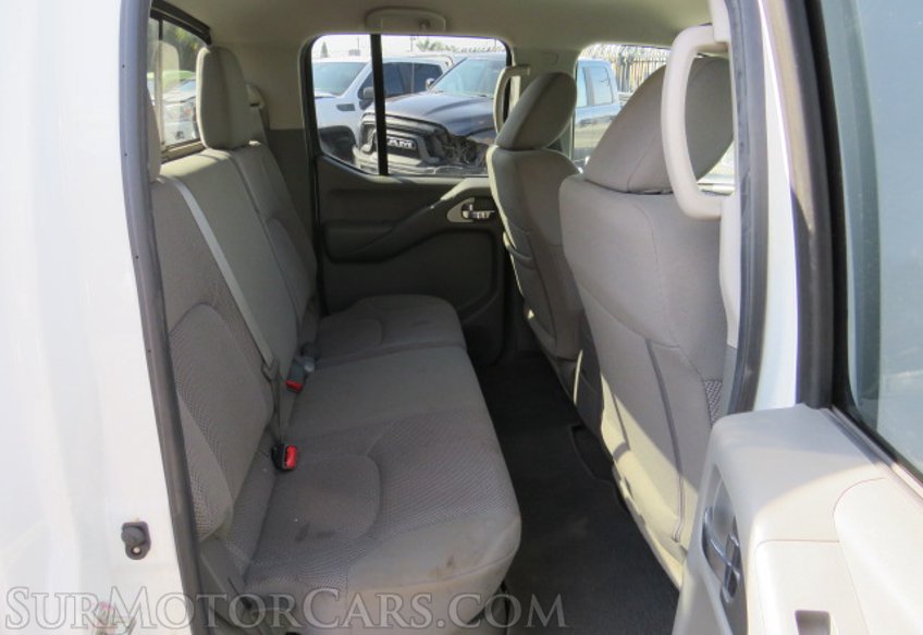 2019 Nissan Frontier - Image 30