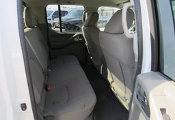 2019 Nissan Frontier - Image 28