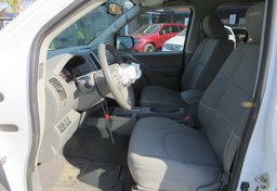 2019 Nissan Frontier - Image 23