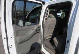 2019 Nissan Frontier - Image 26