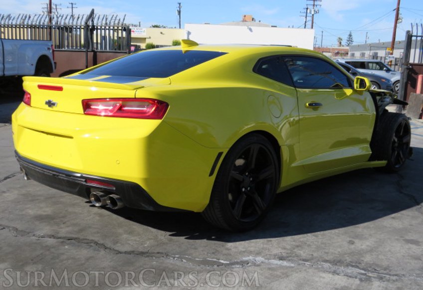 2017 Chevrolet Camaro - Image 6