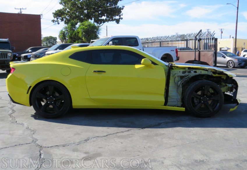 2017 Chevrolet Camaro - Image 9