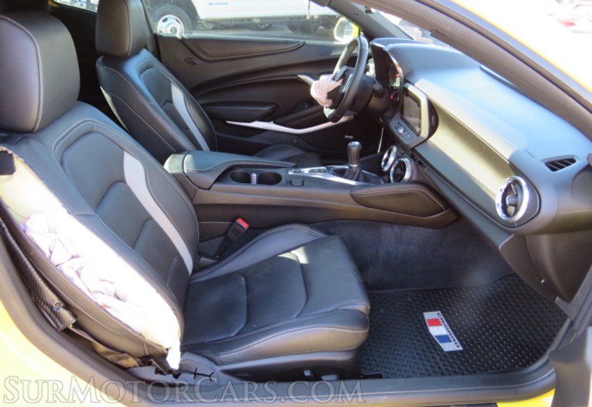 2017 Chevrolet Camaro - Image 21