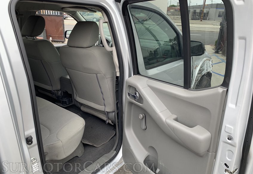 2019 Nissan Frontier - Image 21
