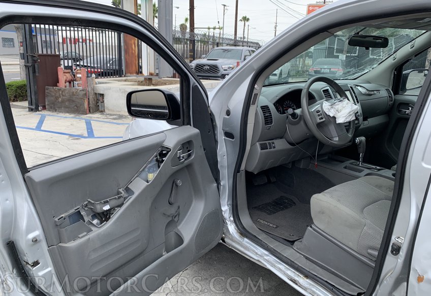 2019 Nissan Frontier - Image 18