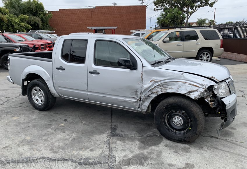 2019 Nissan Frontier - Image 2