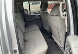2019 Nissan Frontier - Image 29