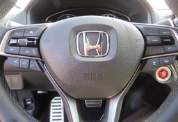 2019 Honda Accord Sedan - Image 31