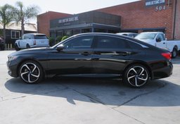 2019 Honda Accord Sedan - Image 11