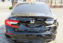 2019 Honda Accord Sedan - Image 10