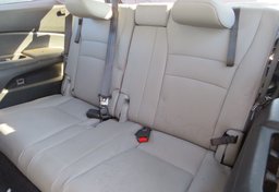 2016 Honda Pilot - Image 30