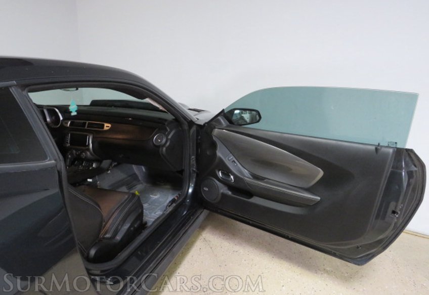 2014 Chevrolet Camaro - Image 18