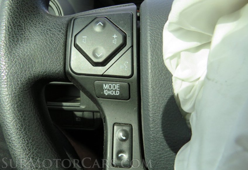 2019 Toyota Tacoma 4WD - Image 35