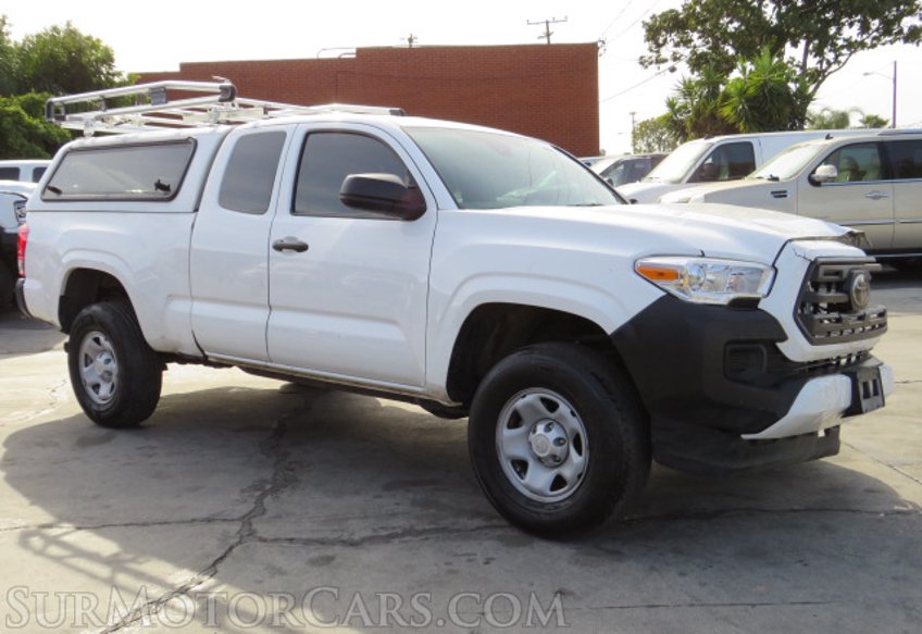 2019 Toyota Tacoma 4WD - Image 3