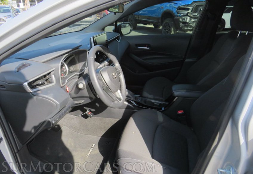 2021 Toyota Corolla Hatchback - Image 25