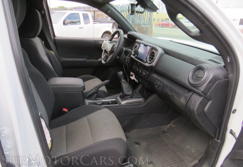 2022 Toyota Tacoma 4WD - Image 26