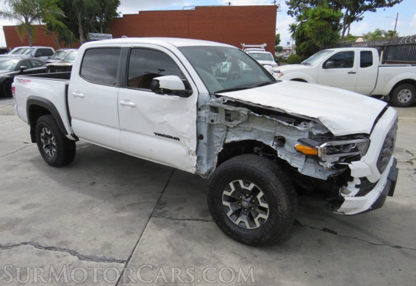 2022 Toyota Tacoma 4WD - Image 4