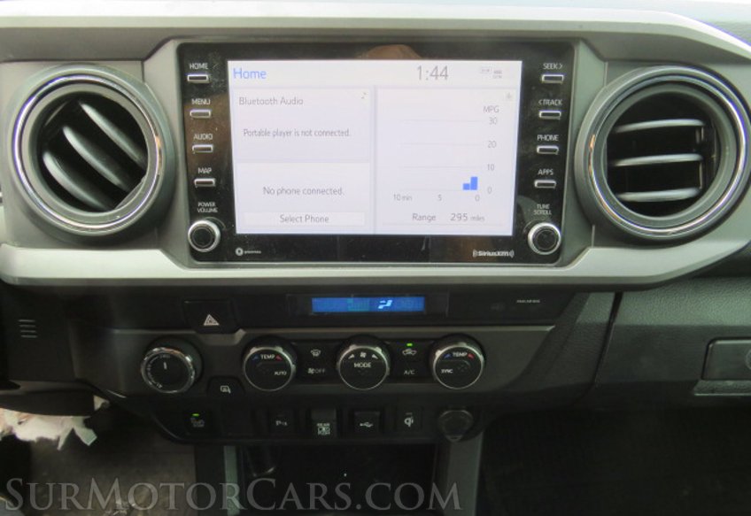 2022 Toyota Tacoma 4WD - Image 38