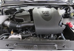 2022 Toyota Tacoma 4WD - Image 48