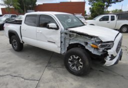 2022 Toyota Tacoma 4WD - Image 4