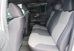 2022 Toyota Tacoma 4WD - Image 31