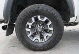 2022 Toyota Tacoma 4WD - Image 19