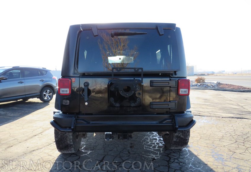 2012 Jeep Wrangler Unlimited - Image 11