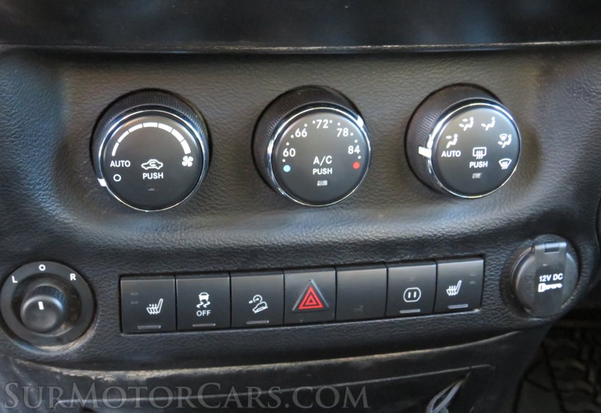 2012 Jeep Wrangler Unlimited - Image 34