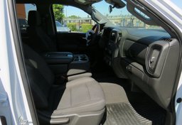 2022 Chevrolet Silverado 1500 - Image 30