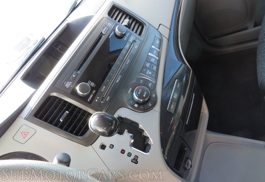 2014 Toyota Sienna - Image 39