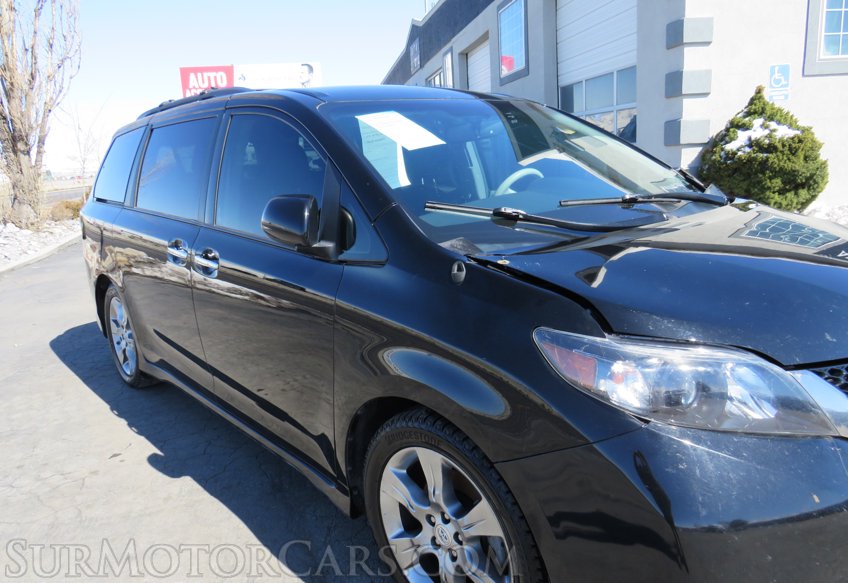 2014 Toyota Sienna - Image 14