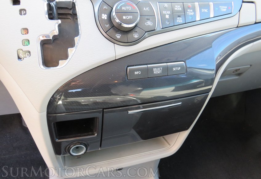 2014 Toyota Sienna - Image 41