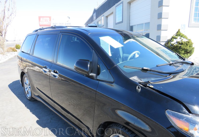 2014 Toyota Sienna - Image 13