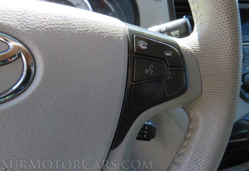 2014 Toyota Sienna - Image 38