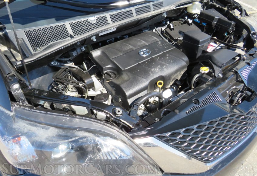 2014 Toyota Sienna - Image 59