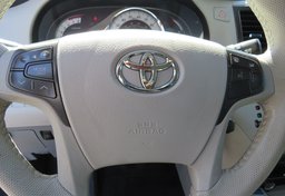 2014 Toyota Sienna - Image 36