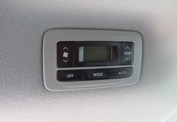 2014 Toyota Sienna - Image 46