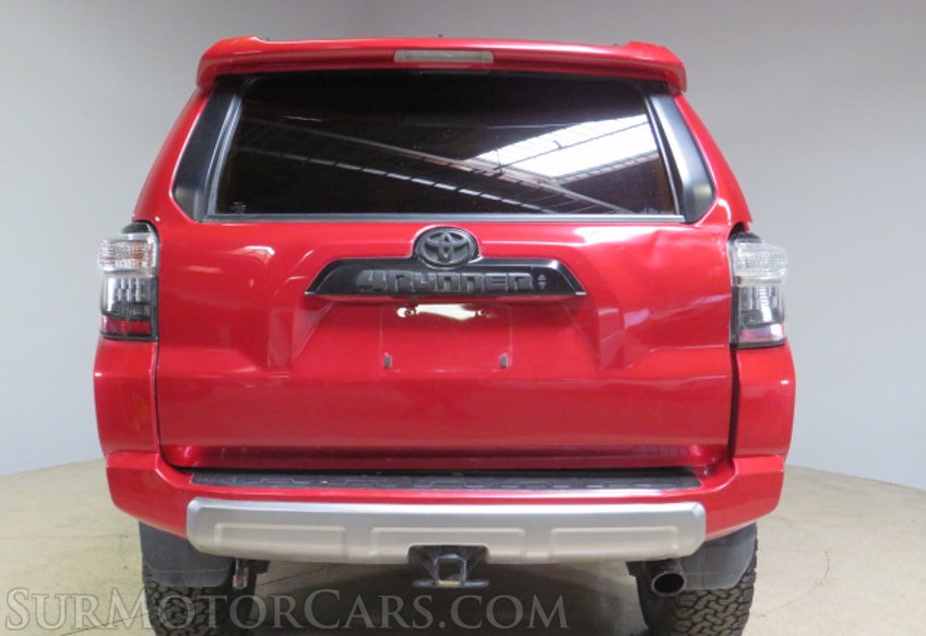 2021 Toyota 4Runner - Image 10