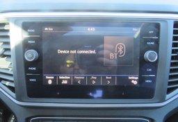 2018 Volkswagen Atlas - Image 36