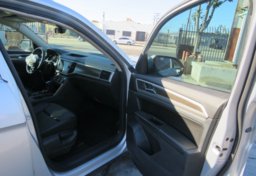 2018 Volkswagen Atlas - Image 21