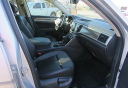 2018 Volkswagen Atlas - Image 26