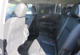 2018 Volkswagen Atlas - Image 28