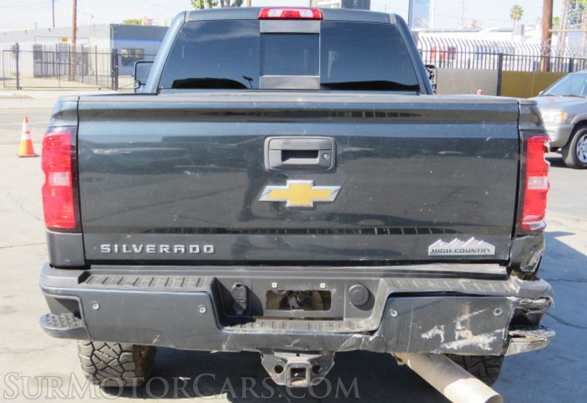 2017 Chevrolet Silverado 2500HD - Image 12