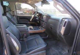 2017 Chevrolet Silverado 2500HD - Image 31